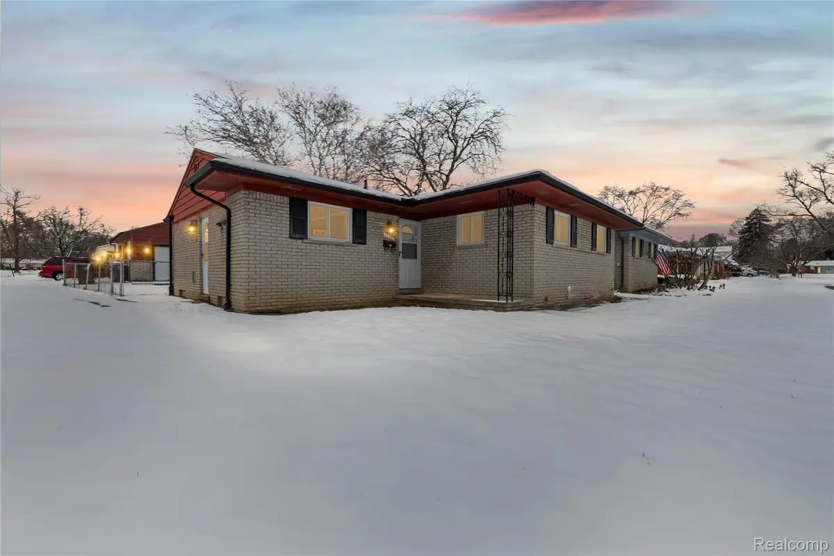 28507 Sunnydale Street, Livonia, MI 48154 - Image #1