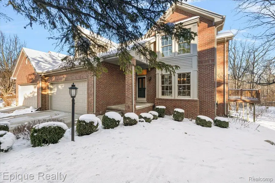 254 Marmoor Court, Rochester Hills, MI 48309 - Image #2