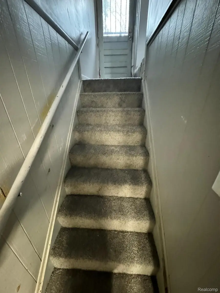 8525 Greenlawn Street, Detroit, MI 48204 - Image #3