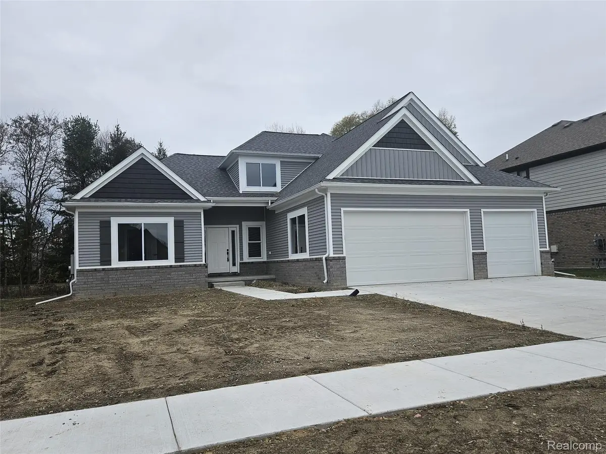 49287 London Bridge Drive, Macomb, MI 48044 - Image #1