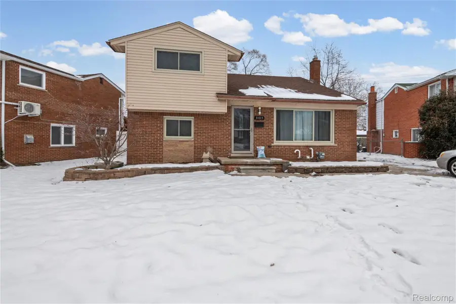 31015 Mackenzie Drive, Westland, MI 48185 - Image #3