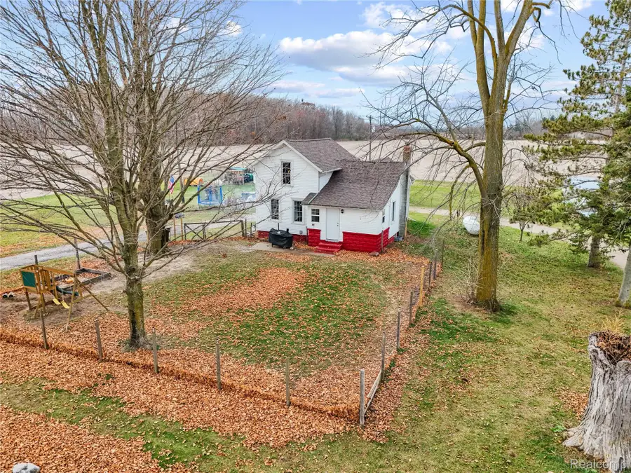 1102 Wellsville Highway, Palmyra, MI 49268 - Image #2