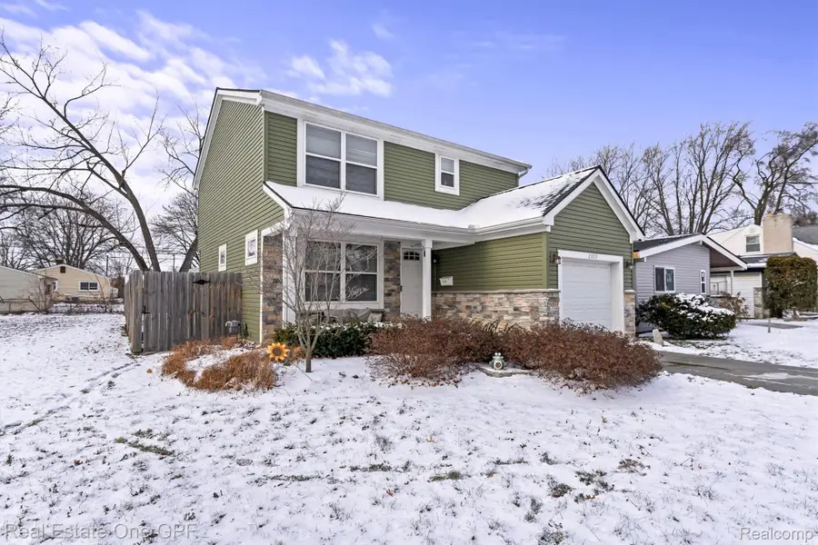 23117 Davey Avenue, Hazel Park, MI 48030 - Image #2