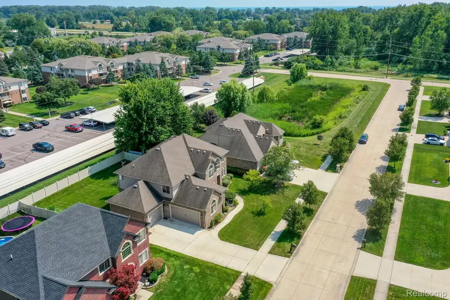 39122 Nautical Lane, Harrison Township, MI 48045 - Image #3