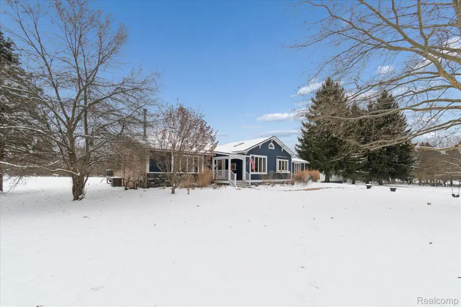 187 Darwin Road, Pinckney, MI 48169 - Image #3