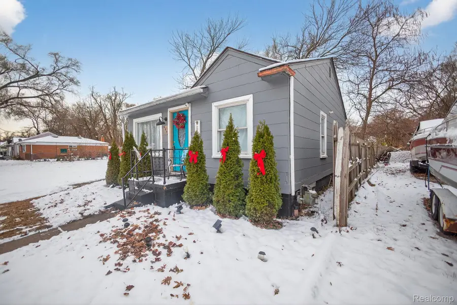 20235 Prairie Street, Detroit, MI 48221 - Image #2