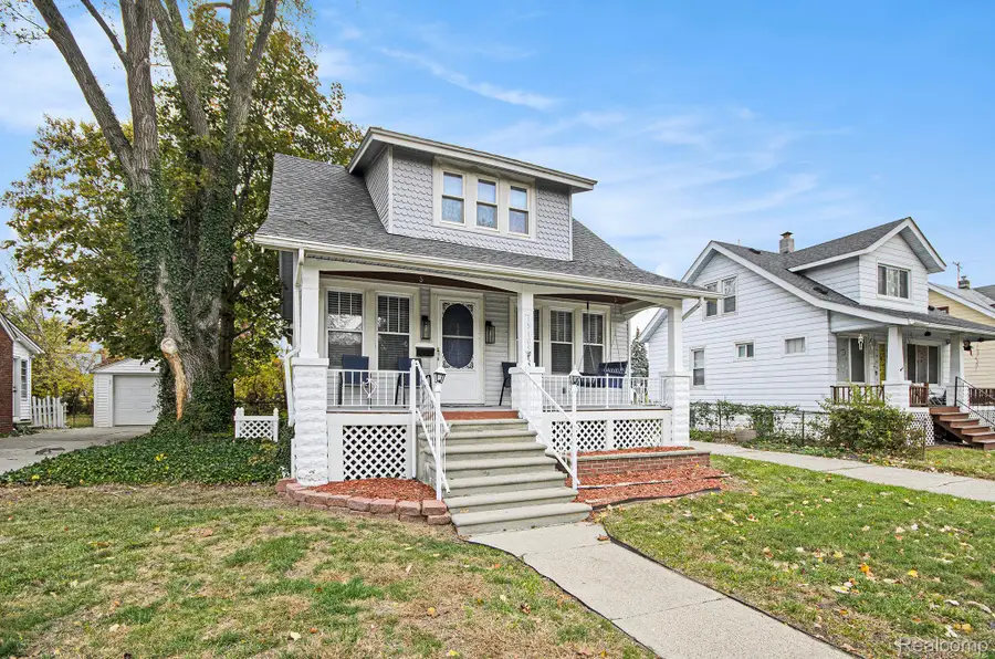 15105 Charles R Avenue, Eastpointe, MI 48021 - Image #3