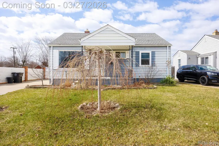 17150 Matthews Street, Riverview, MI 48193 - #3