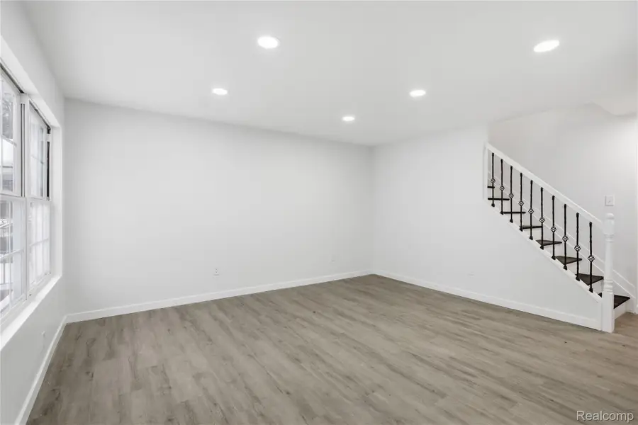 15103 Cheyenne Street, Detroit, MI 48227 - Image #2