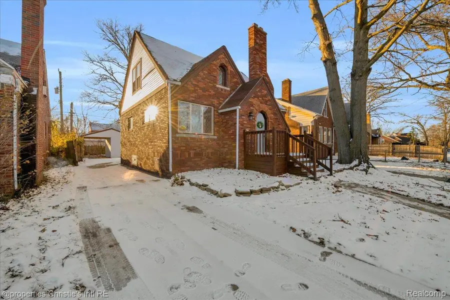 5215 Buckingham Avenue, Detroit, MI 48224 - Image #2