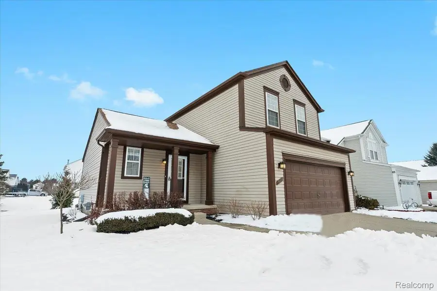 5071 Meadow Crest Circle, Holly, MI 48442 - Image #2