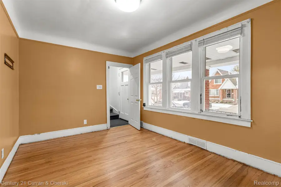 6559 Barrie Street, Dearborn, MI 48126 - Image #3