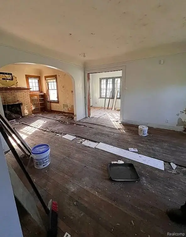 1013 W Hamilton Avenue, Flint, MI 48504 - Image #3