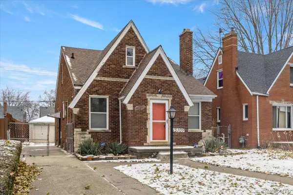 15709 Collingham Drive, Detroit, MI 48205