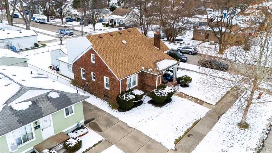 20602 Powers Avenue, Dearborn Heights, MI 48125 - Image #3