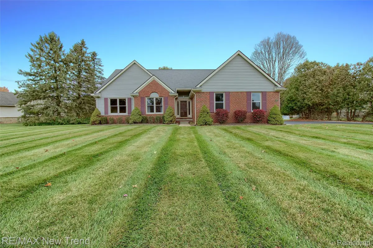 13461 Daleview Court, South Lyon, MI 48178 - Image #1
