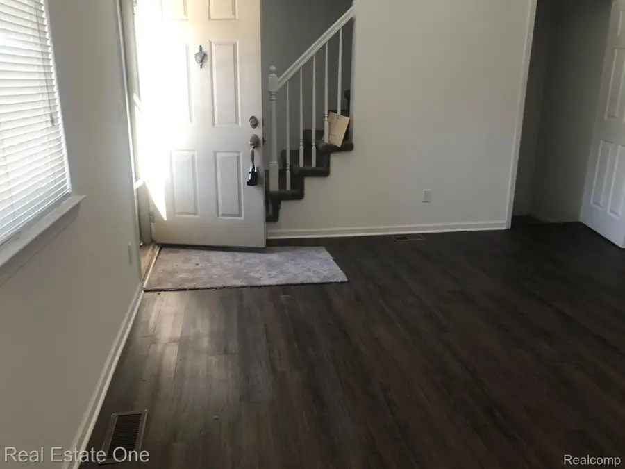 28185 Raleigh Crescent Drive #106, Chesterfield, MI 48051 - Image #3