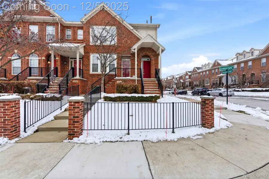 20336 Rodeo Court, Southfield, MI 48075 - Image #2