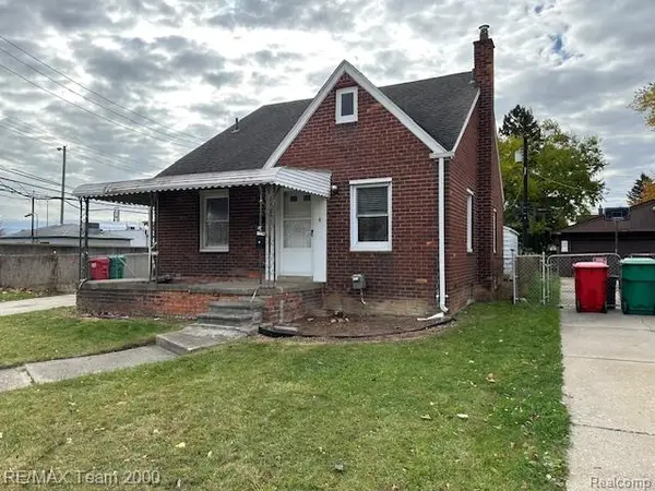 15852 Semrau Avenue, Eastpointe, MI 48021