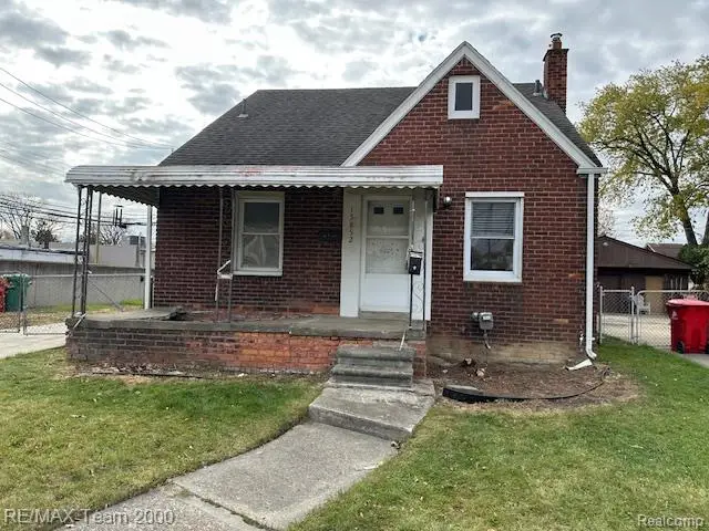 15852 Semrau Avenue, Eastpointe, MI 48021 - Image #2