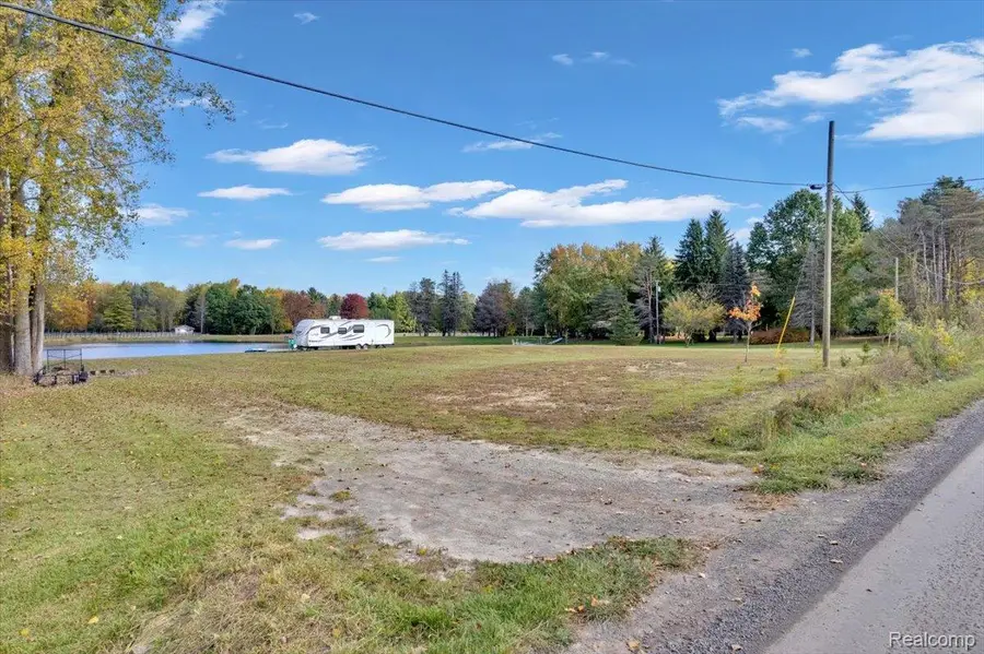5541 Bordman Road, Dryden, MI 48428 - Image #2