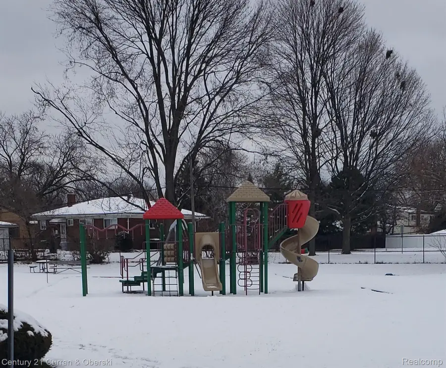 10185 Allen Pointe Drive, Allen Park, MI 48101 - Image #3