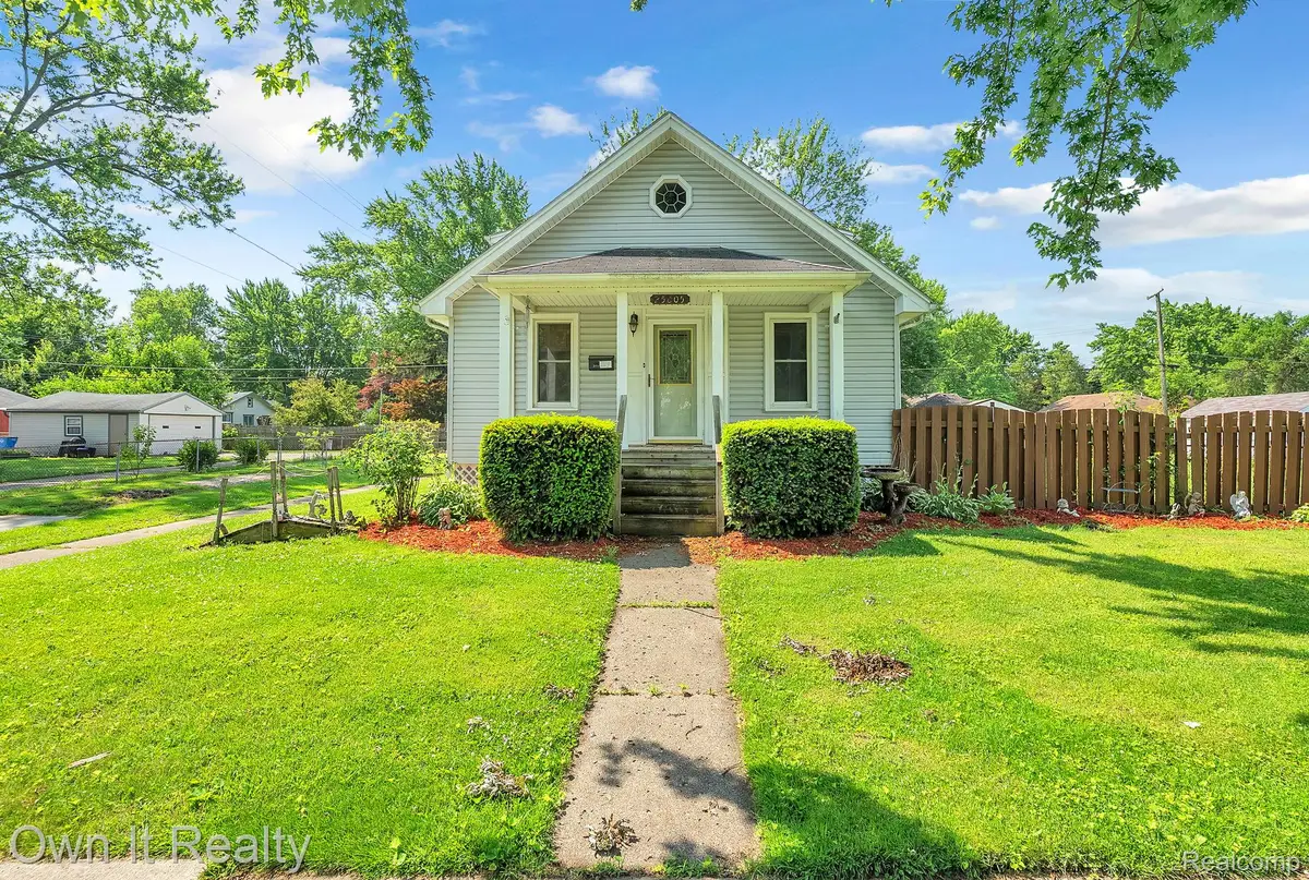 25605 Yale Street, Dearborn Heights, MI 48125 - Image #1