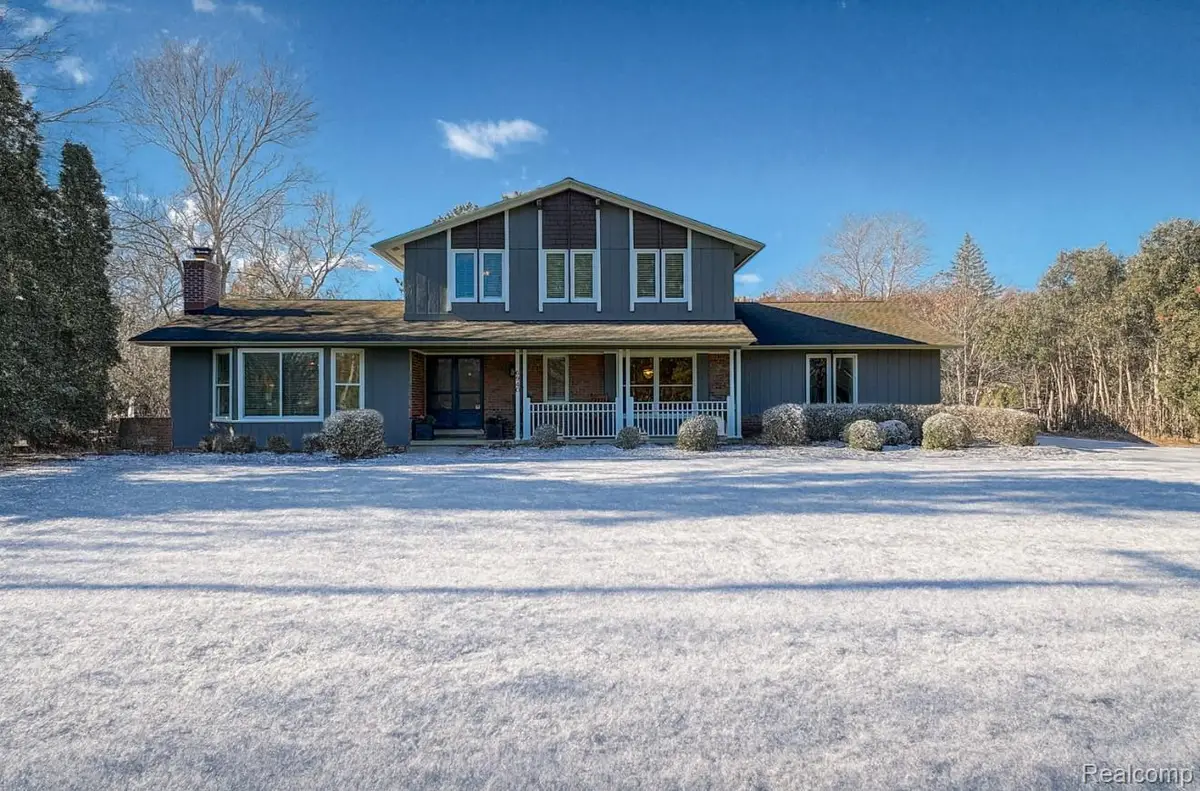 6940 Wing Lake Road, Bloomfield, MI 48301 - Image #1