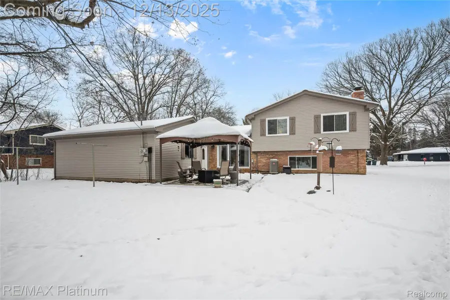 839 Harlequin Court, Highland, MI 48357 - Image #2