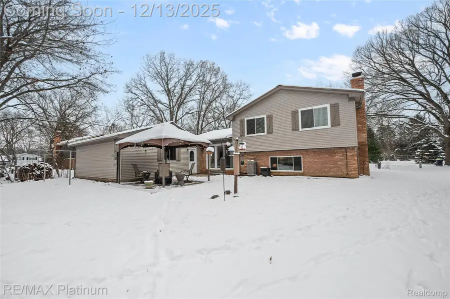 839 Harlequin Court, Highland, MI 48357 - Image #3