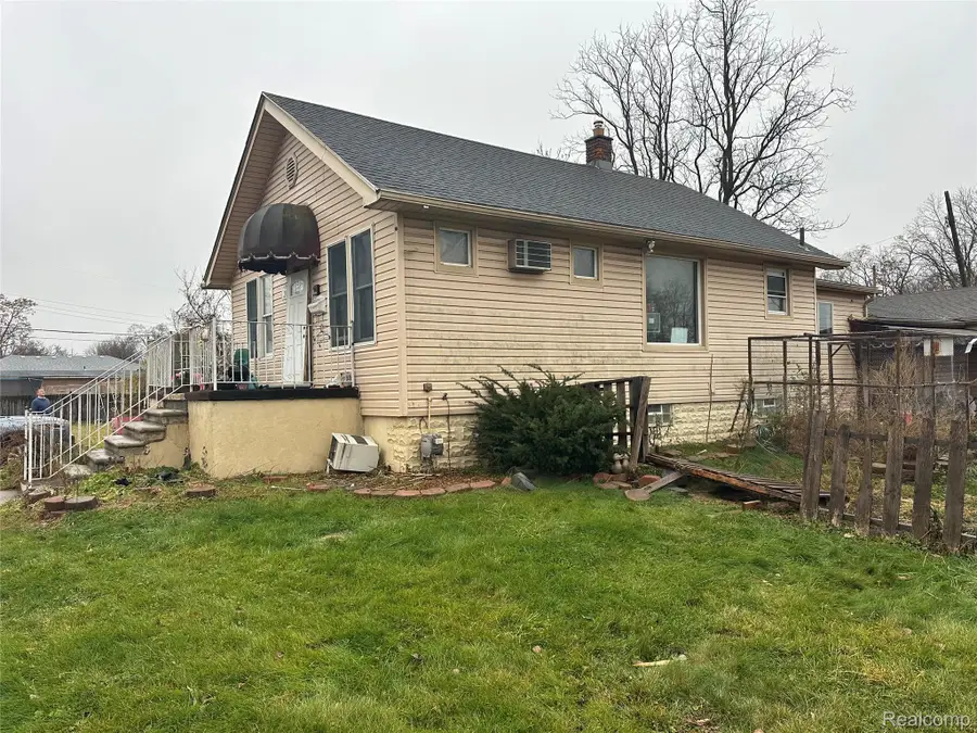 2912 Walnut Street, Inkster, MI 48141 - Image #3