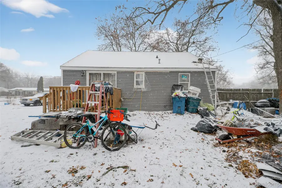 677 Chandler Street, Muskegon, MI 49442 - Image #2