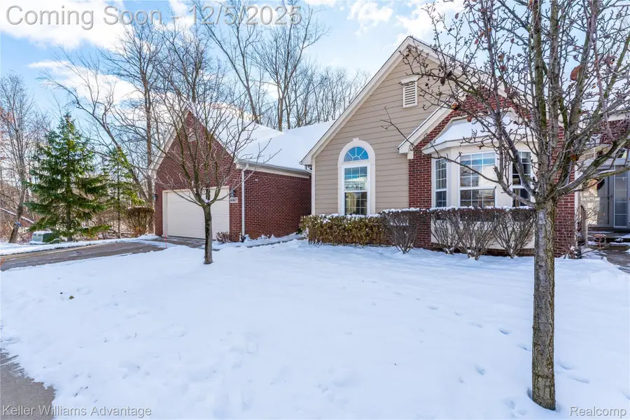 40827 Lenox Park Drive, Novi, MI 48377 - Image #2