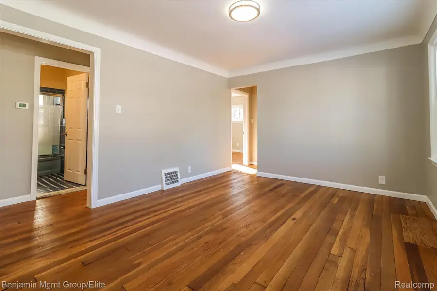 28461 Marquette Street, Garden City, MI 48135 - Image #3