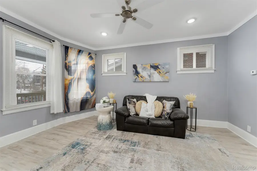 4411 Iroquois Street, Detroit, MI 48214 - Image #2