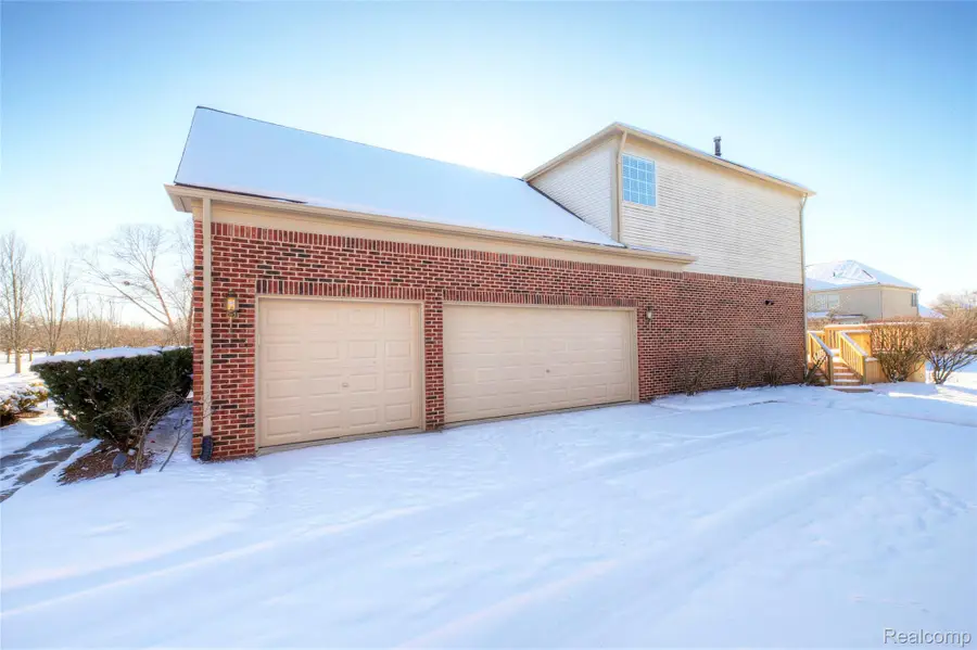 392 Lenox Drive, Canton, MI 48188 - Image #2