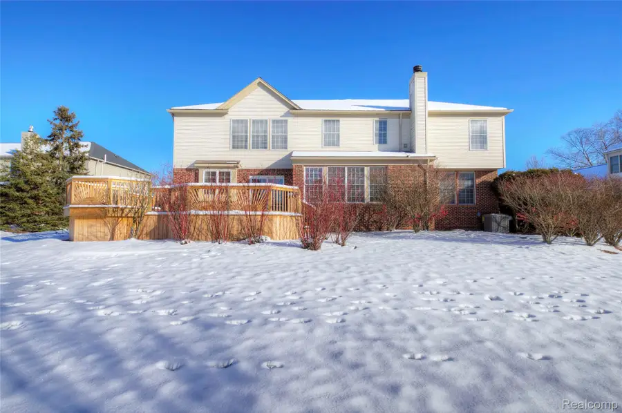 392 Lenox Drive, Canton, MI 48188 - Image #3