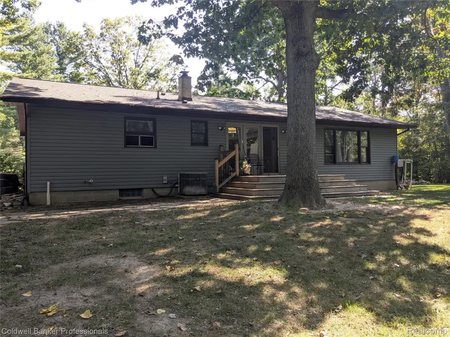 4049 Slattery Road, North Branch Township, MI 48461 - Image #2