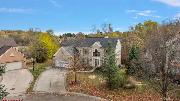 5699 Applegrove Drive, WestBloomfield, MI 48324