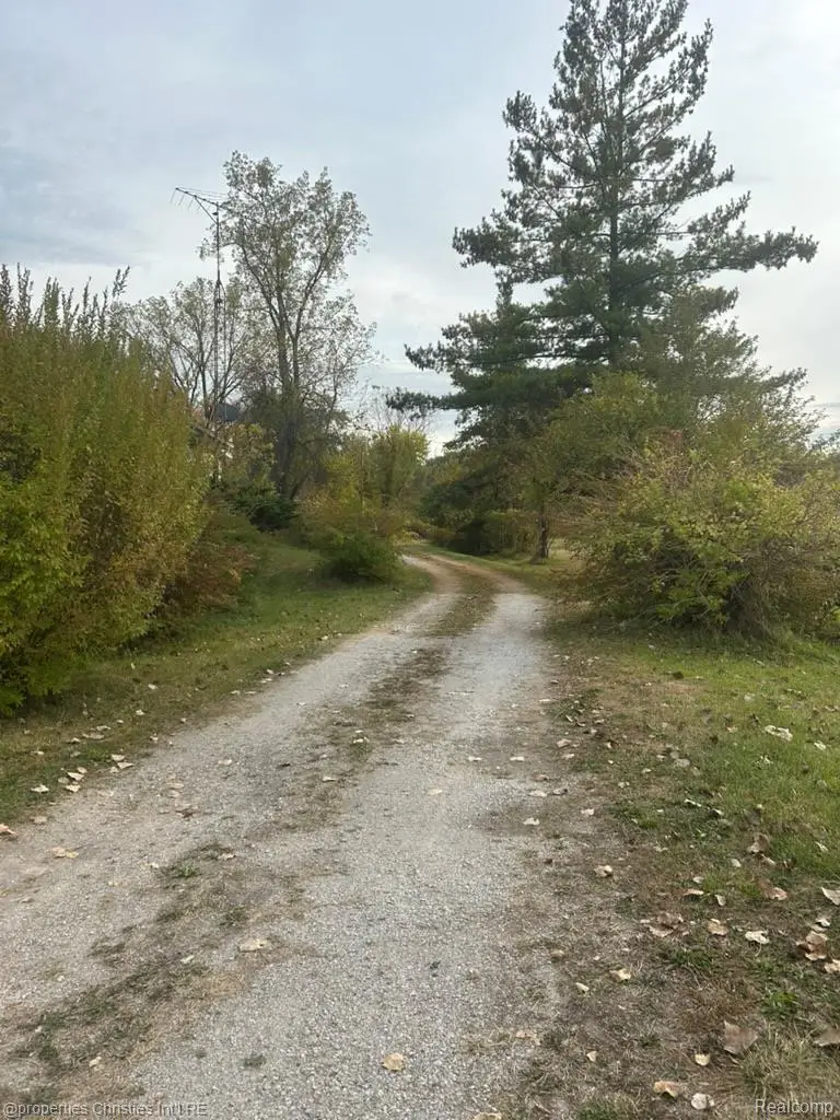 3369 Dove Road, Port Huron Charter Township, MI 48060 - Image #3