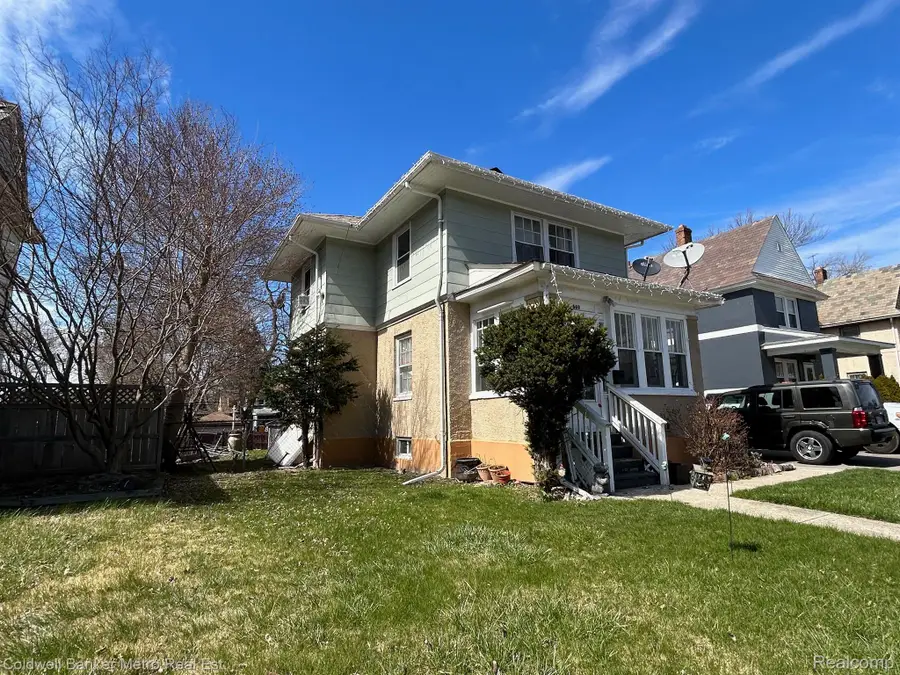 669 N Perry Street, Pontiac, MI 48342 - Image #2