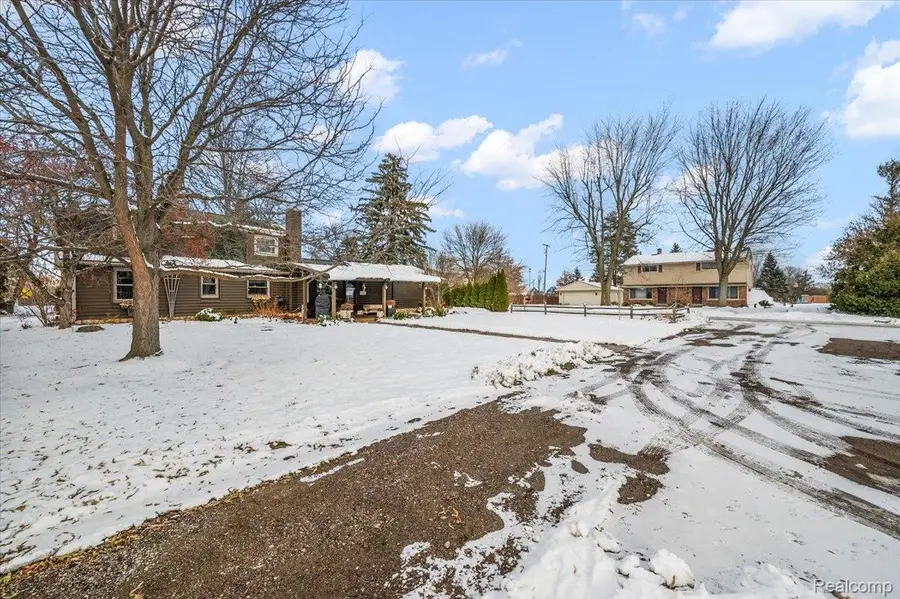 8402 27 Mile / Edmund Lane, Washington, MI 48094 - Image #3