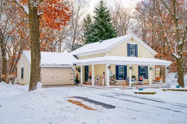 1543 Bosak Drive, Brighton, MI 48114