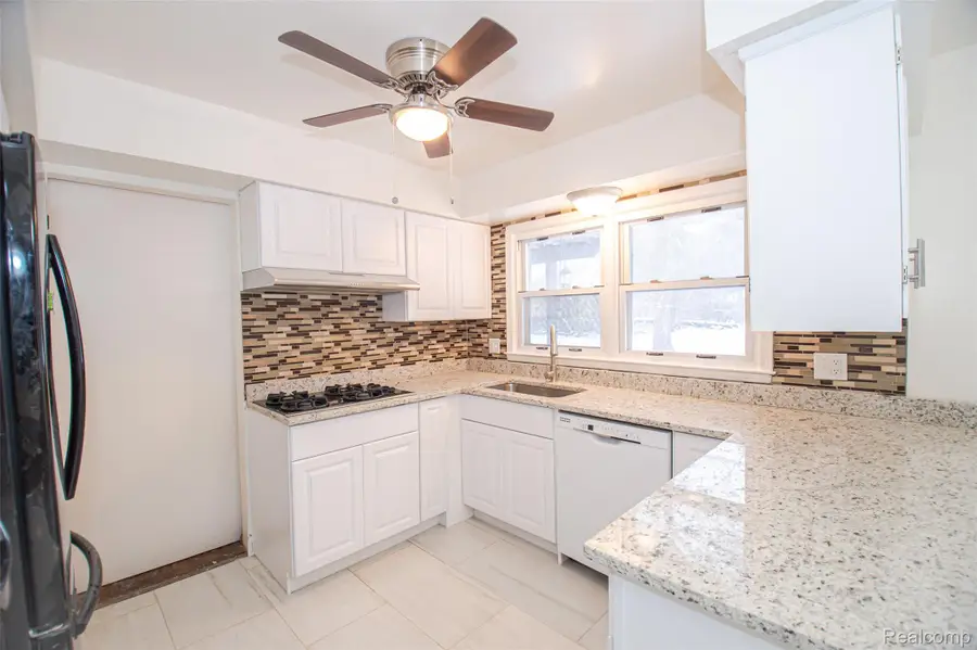 21875 Beech Road, Southfield, MI 48033 - Image #3