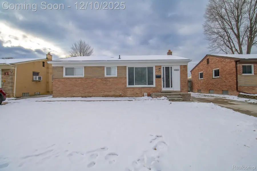 8225 N Hubbard Street, Westland, MI 48185 - Image #2