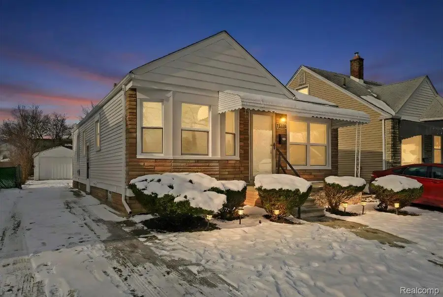 6751 Memorial Avenue, Detroit, MI 48228 - Image #2