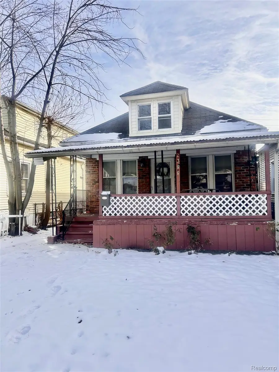 2388 Zinow Street, Hamtramck, MI 48212 - Image #2
