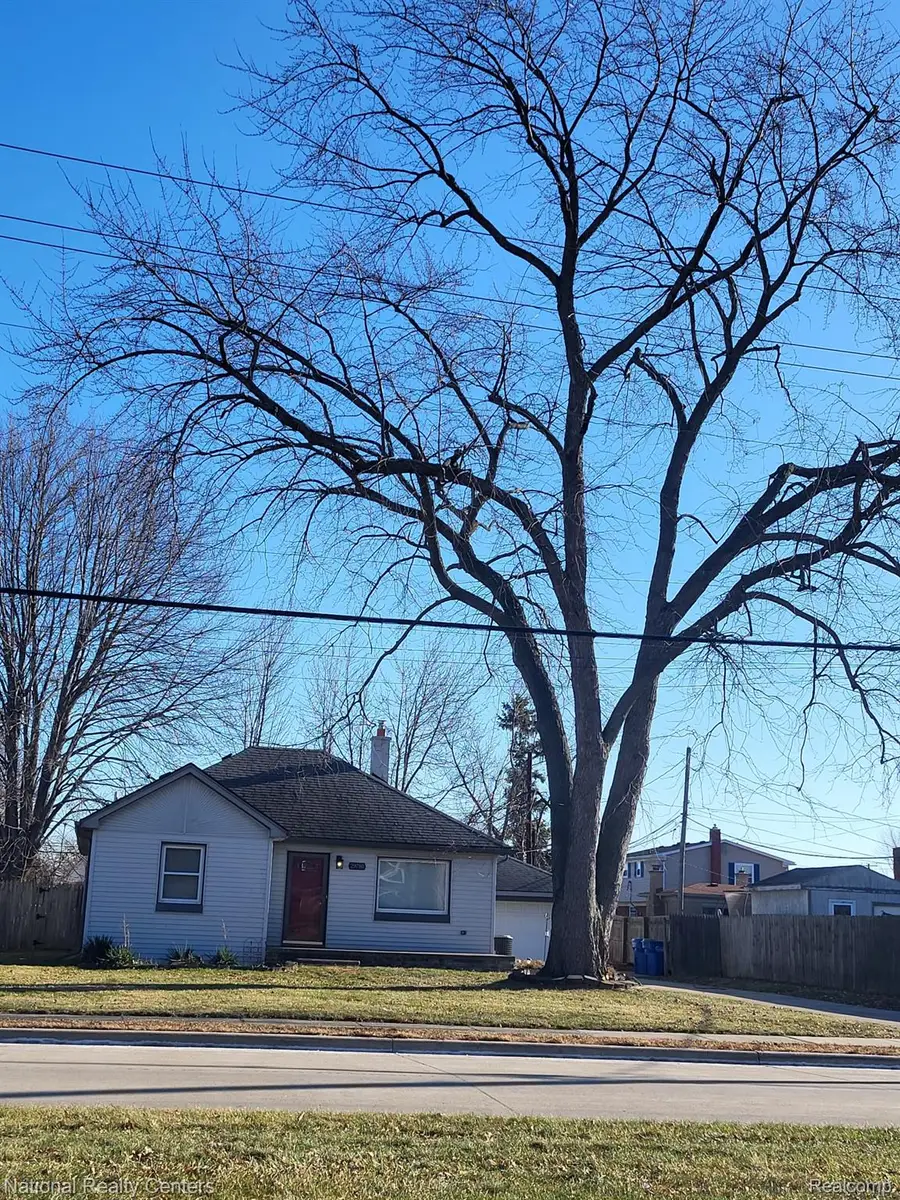 29780 Lorraine Avenue, Warren, MI 48093 - #3