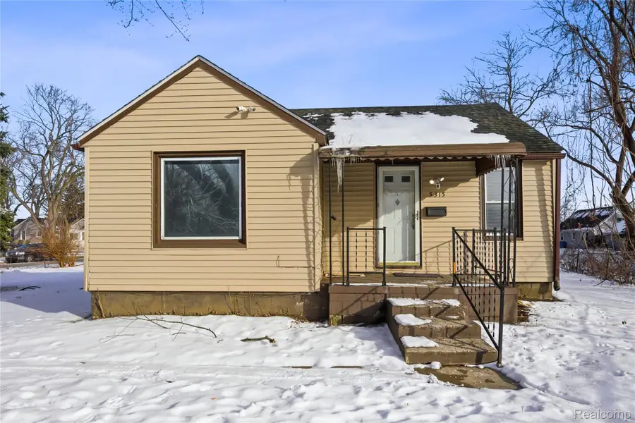 5315 Edgewood Street, Dearborn Heights, MI 48125 - Image #2