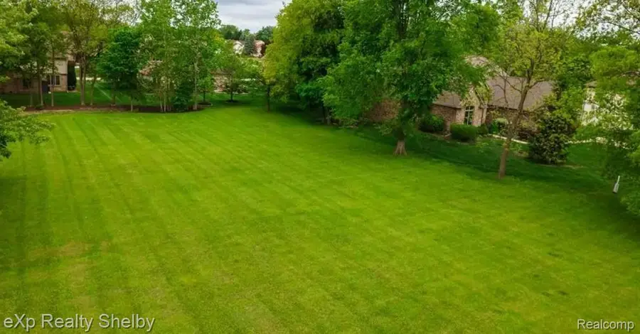 22335 Diamond Court, Farmington Hills, MI 48335 - Image #3